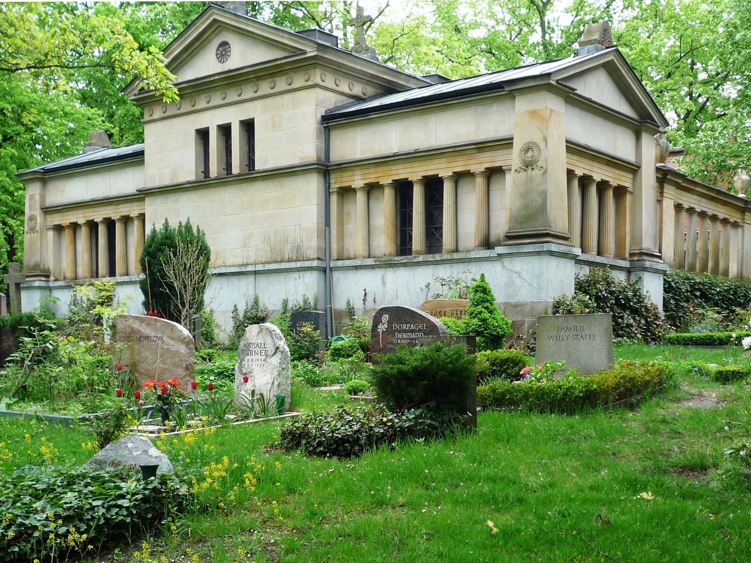 Mausoleum und Grabanlage der Familie von Hansemann auf dem Alten St.-Matthäus-Kirchhof